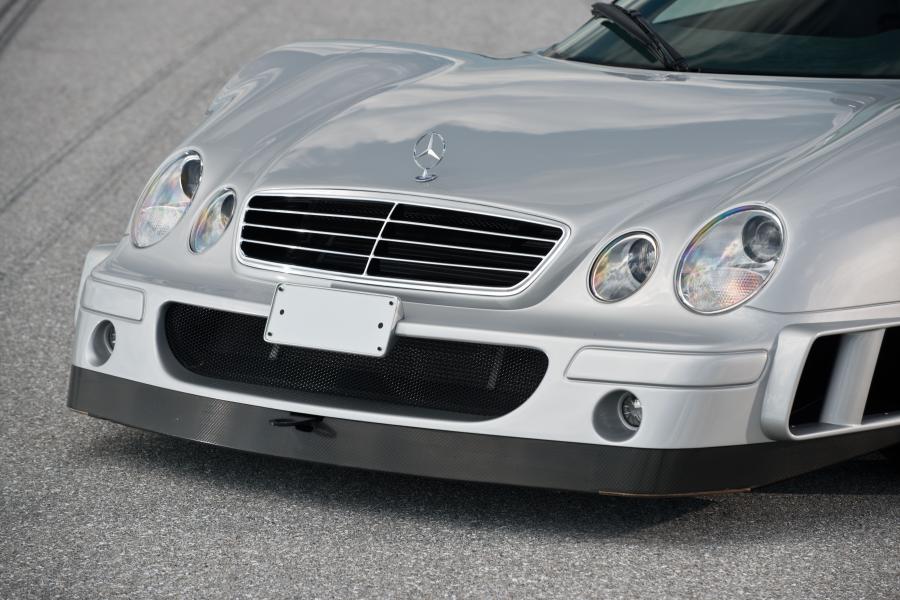  Mercedes-Benz CLK GTR 1998 года  (фото 14 из 33)